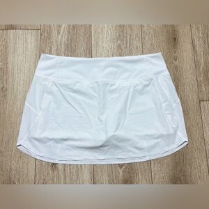 Athleta Run With It 14" Skort June-Short Run With It White Size Xl